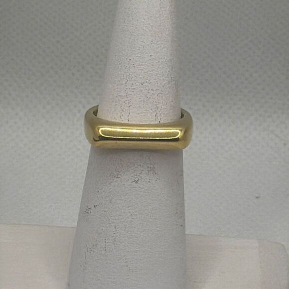 Brand New!! Size 6 Stainless Steel domed bar gold ring - Picture 1 of 4